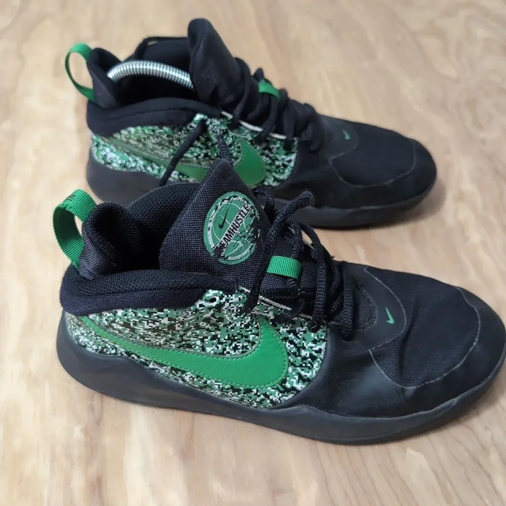 Nike Team Hustle D 9 DIGI (GS) Sz 7Y Kids‎ Black/Green Boys Sneaker DC1992 001